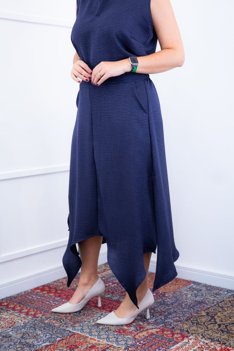 Saia Longa Luna – Com Fenda Lateral e Pontas Assimétricas em Linho Light - Naguirre Shop