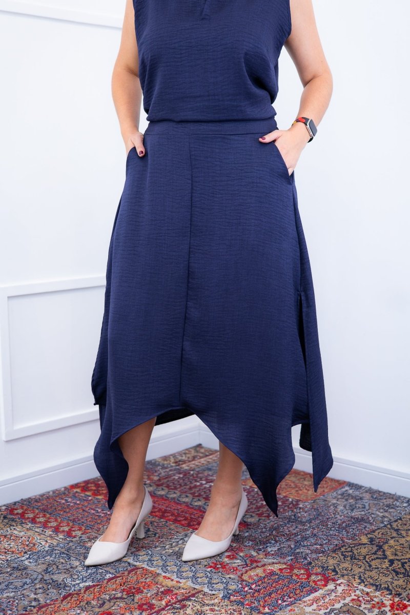 Saia Longa Luna – Com Fenda Lateral e Pontas Assimétricas em Linho Light - Naguirre Shop
