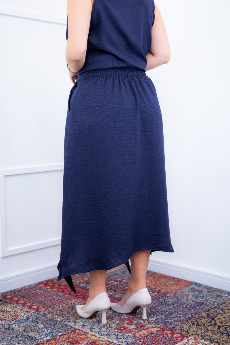 Saia Longa Luna – Com Fenda Lateral e Pontas Assimétricas em Linho Light - Naguirre Shop