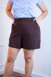 Shorts Regina - Bolsos Laterais em Malha Confort - Naguirre Shop