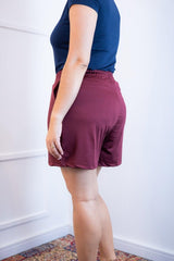 Shorts Regina - Bolsos Laterais em Malha Confort - Naguirre Shop