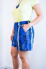Shorts Regina - Bolsos Laterais em Malha Confort - Naguirre Shop