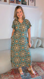Vestido Antonella – Decote V com Fendas Laterais em Malha Confort - Naguirre Shop