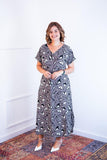 Vestido Antonella – Decote V com Fendas Laterais em Malha Confort - Naguirre Shop