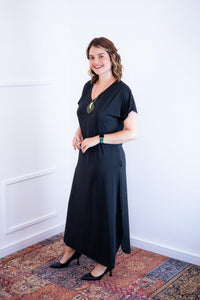 Vestido Antonella – Decote V com Fendas Laterais em Malha Confort - Naguirre Shop