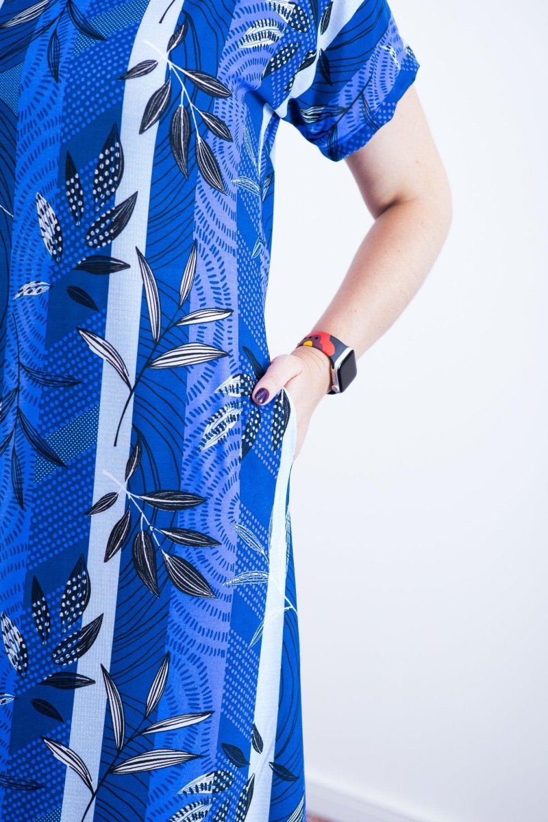 Vestido Antonella – Decote V com Fendas Laterais em Malha Confort - Naguirre Shop