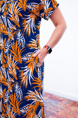 Vestido Antonella – Decote V com Fendas Laterais em Malha Confort - Naguirre Shop