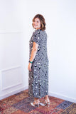 Vestido Antonella – Decote V com Fendas Laterais em Malha Confort - Naguirre Shop