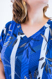 Vestido Antonella – Decote V com Fendas Laterais em Malha Confort - Naguirre Shop