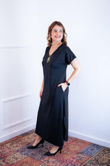 Vestido Antonella – Decote V com Fendas Laterais em Malha Confort - Naguirre Shop