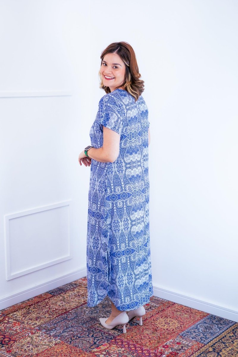 Vestido Antonella – Decote V com Fendas Laterais em Malha Confort - Naguirre Shop
