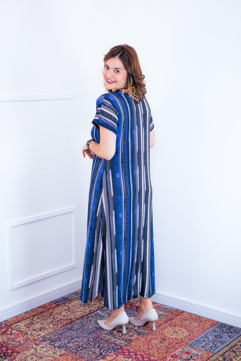 Vestido Antonella – Decote V com Fendas Laterais em Malha Confort - Naguirre Shop