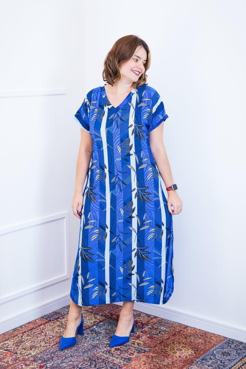 Vestido Antonella – Decote V com Fendas Laterais em Malha Confort - Naguirre Shop