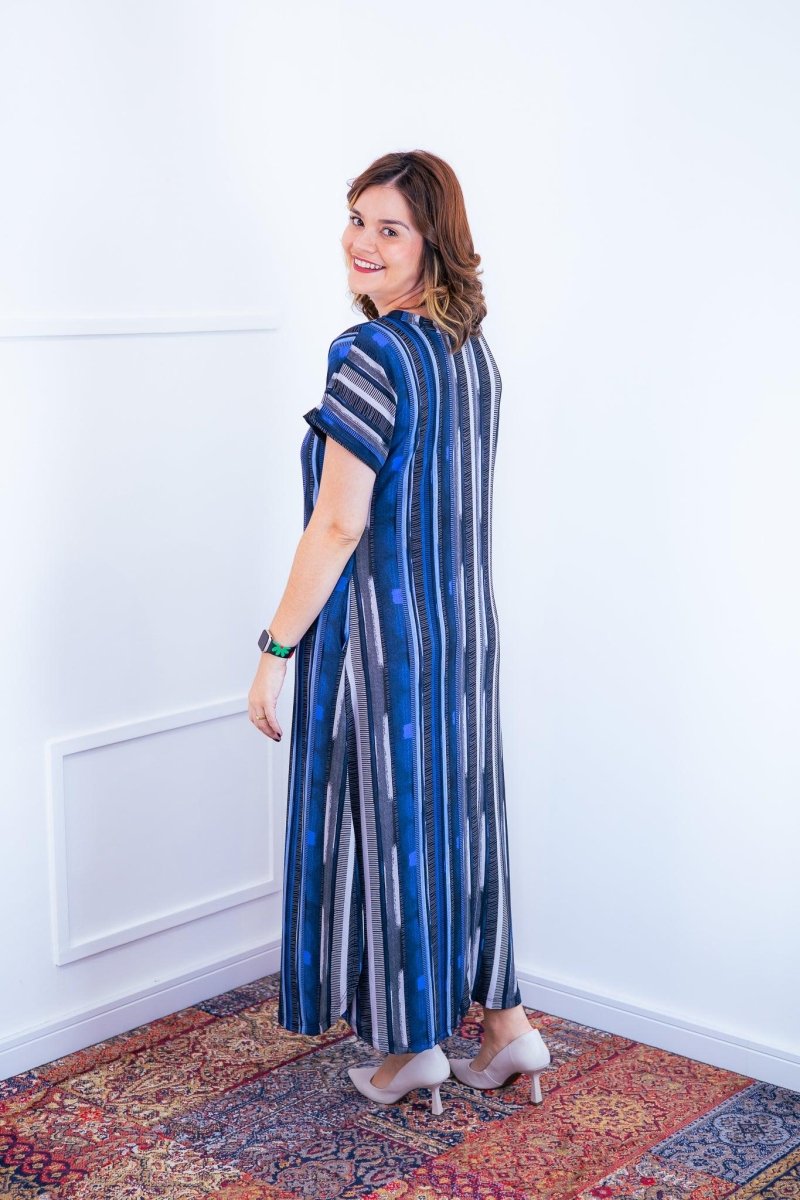 Vestido Antonella – Decote V com Fendas Laterais em Malha Confort - Naguirre Shop