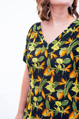 Vestido Antonella – Decote V com Fendas Laterais em Malha Confort - Naguirre Shop