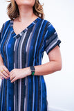Vestido Antonella – Decote V com Fendas Laterais em Malha Confort - Naguirre Shop