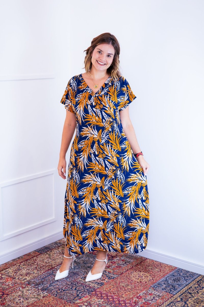 Vestido Antonella – Decote V com Fendas Laterais em Malha Confort - Naguirre Shop