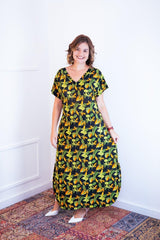 Vestido Antonella – Decote V com Fendas Laterais em Malha Confort - Naguirre Shop