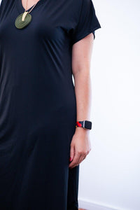 Vestido Antonella – Decote V com Fendas Laterais em Malha Confort - Naguirre Shop