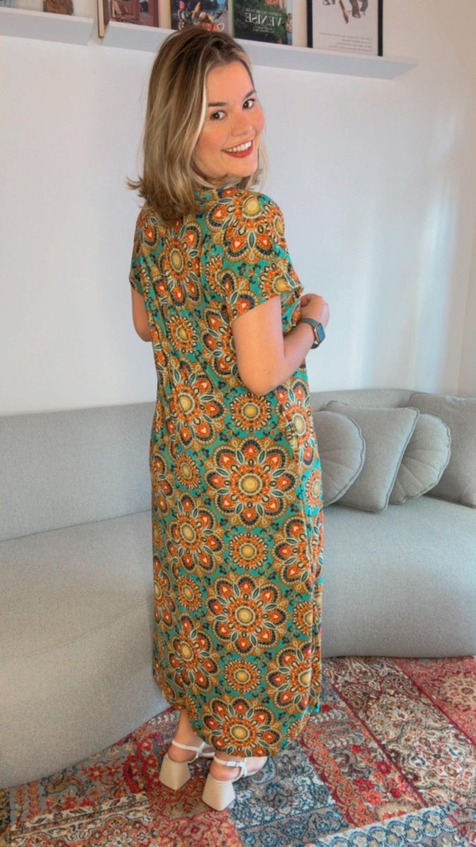 Vestido Antonella – Decote V com Fendas Laterais em Malha Confort - Naguirre Shop
