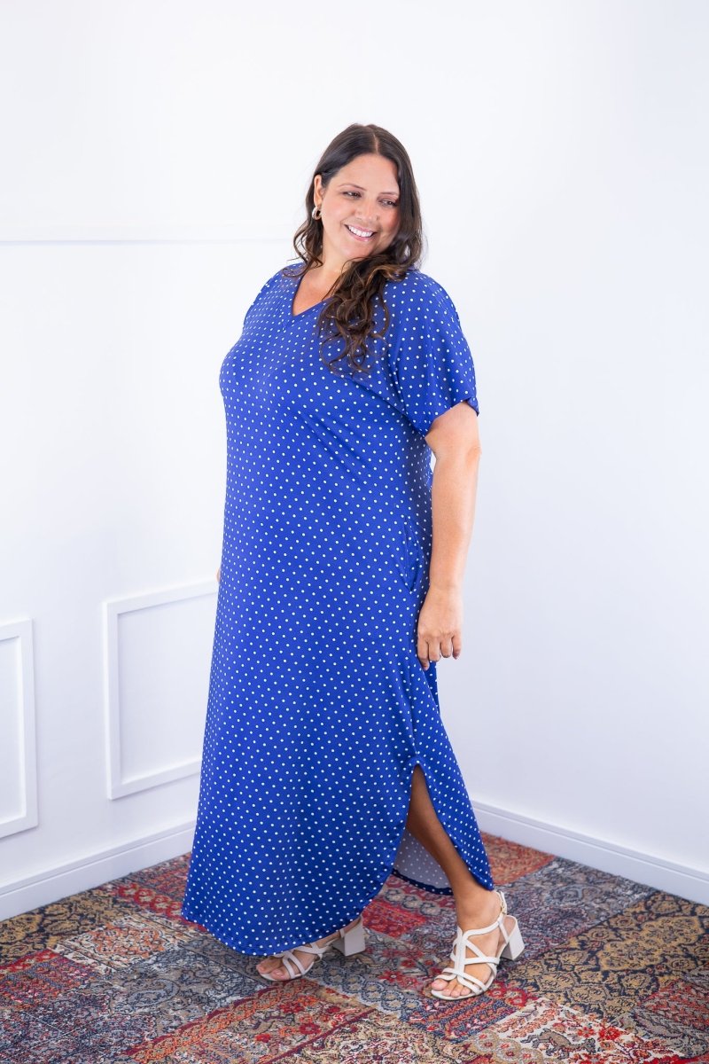 Vestido Antonella – Decote V com Fendas Laterais em Malha Confort Deluxe - Naguirre Shop