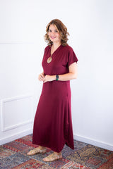 Vestido Antonella – Decote V com Fendas Laterais em Malha Confort Deluxe - Naguirre Shop