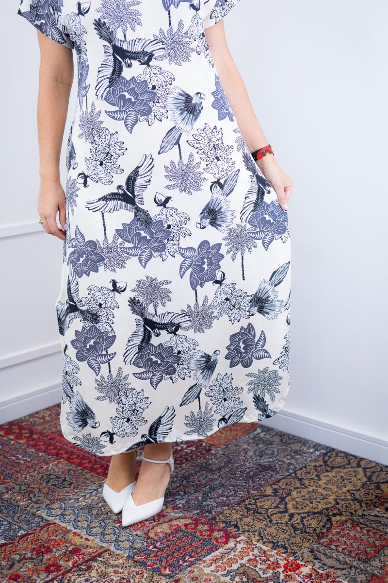 Vestido Antonella – Decote V com Fendas Laterais em Malha Confort Deluxe - Naguirre Shop