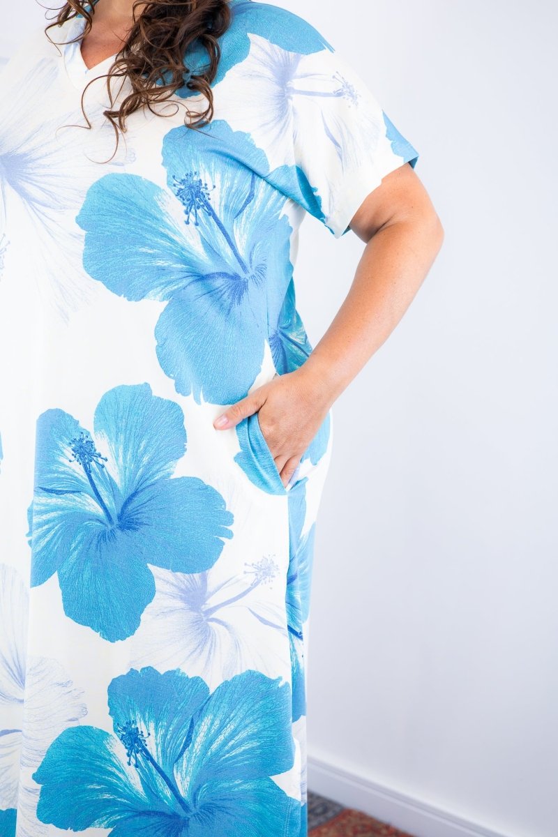 Vestido Antonella – Decote V com Fendas Laterais em Malha Confort Deluxe - Naguirre Shop