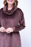 Vestido Beatriz - Midi com Gola Boba e Manga Longa em Plush - Naguirre Shop