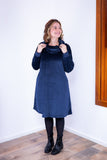 Vestido Beatriz - Midi com Gola Boba e Manga Longa em Plush - Naguirre Shop
