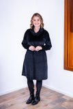 Vestido Beatriz - Midi com Gola Boba e Manga Longa em Plush - Naguirre Shop