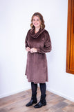 Vestido Beatriz - Midi com Gola Boba e Manga Longa em Plush - Naguirre Shop