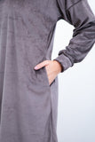 Vestido Beatriz - Midi com Gola Boba e Manga Longa em Plush - Naguirre Shop