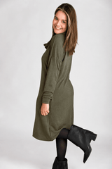 Vestido Bianca – Manga Longa com Gola Boba e Bolsos em Lãzinha Premium - Naguirre Shop