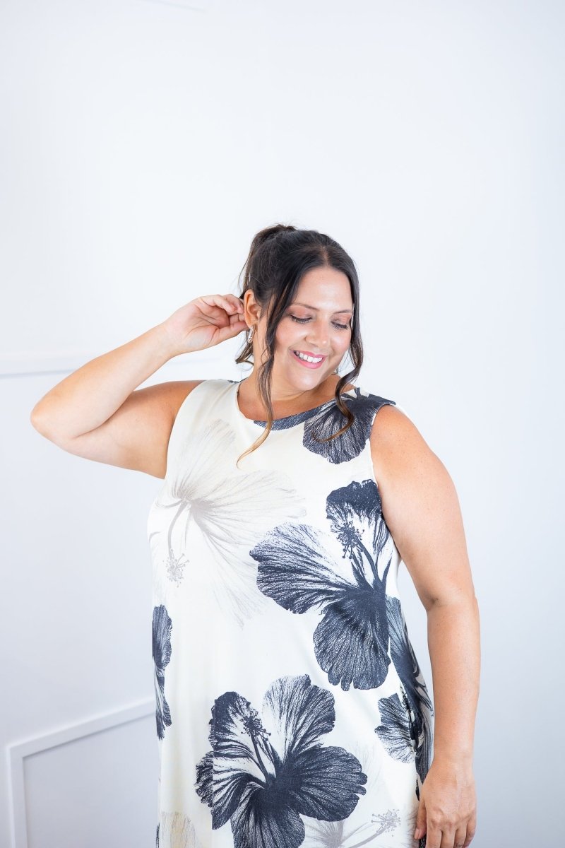 Vestido Daiane - Regata Longuete Mullet em Malha Confort - Naguirre Shop