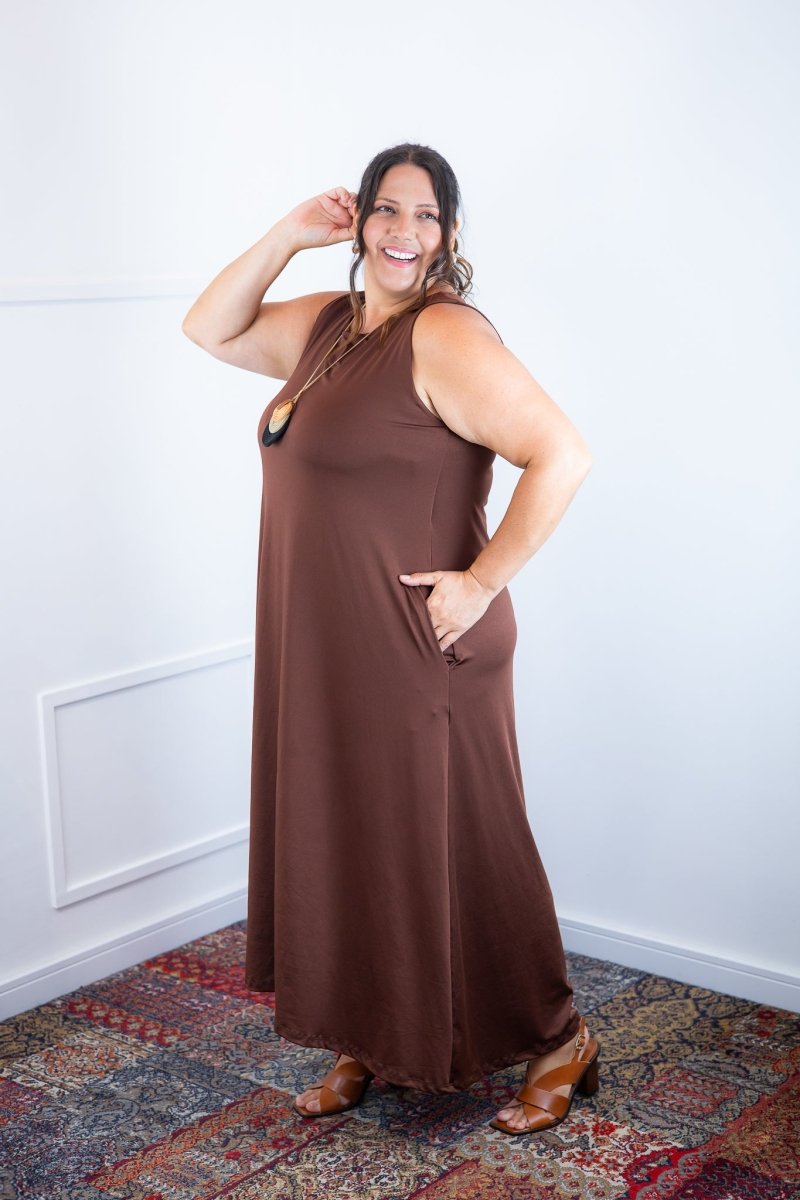 Vestido Daiane - Regata Longuete Mullet em Malha Confort - Naguirre Shop