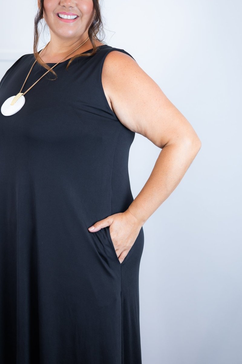 Vestido Daiane - Regata Longuete Mullet em Malha Confort - Naguirre Shop