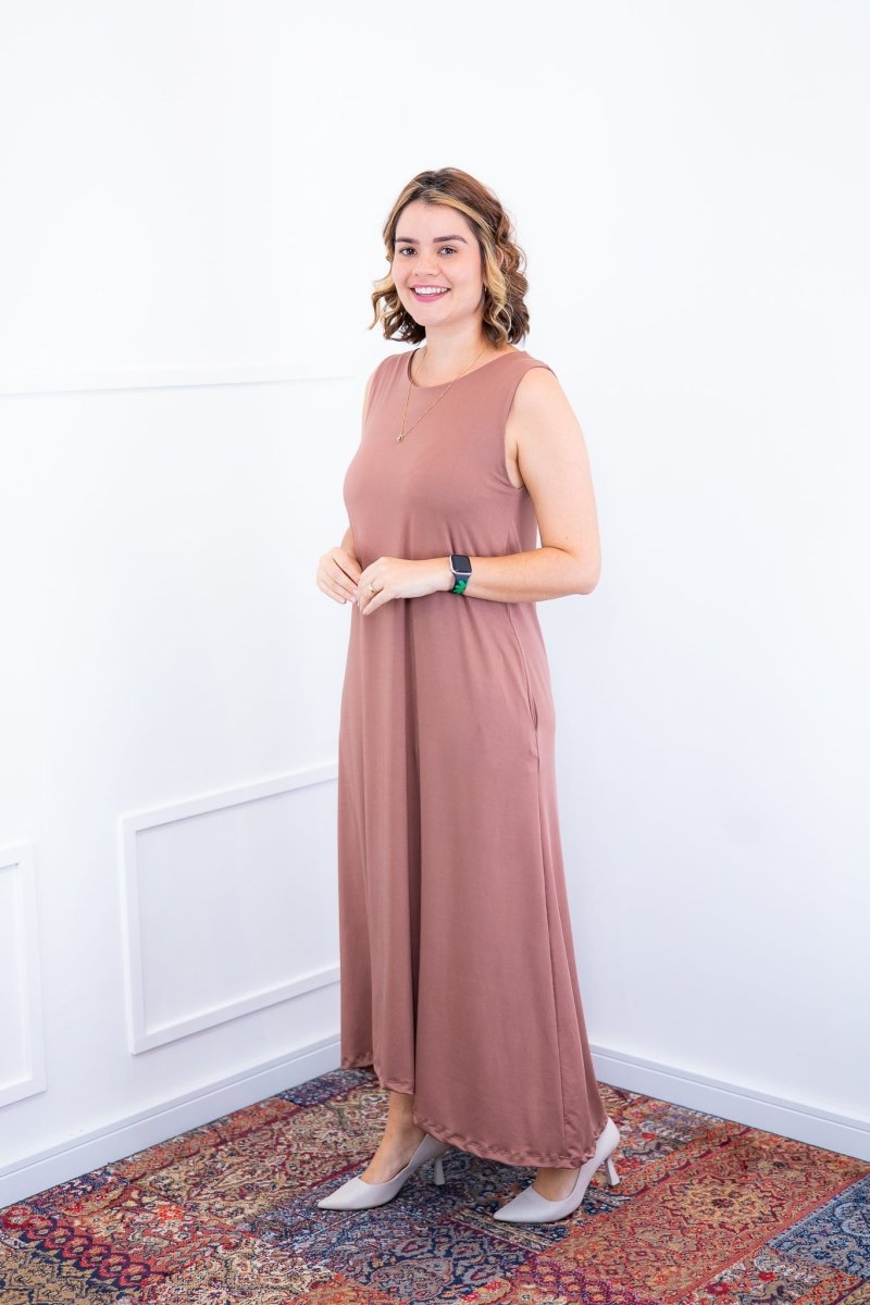 Vestido Daiane - Regata Longuete Mullet em Malha Confort - Naguirre Shop