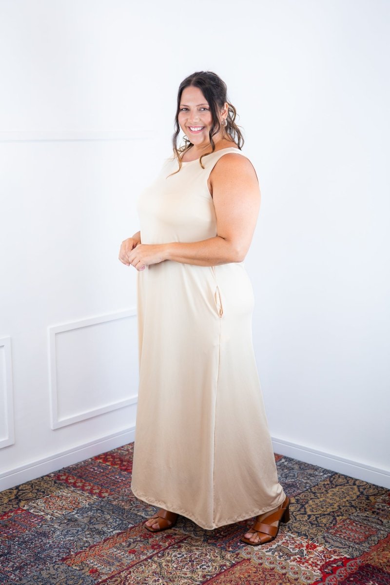 Vestido Daiane - Regata Longuete Mullet em Malha Confort - Naguirre Shop