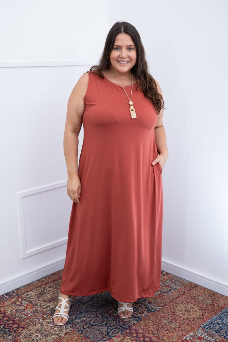 Vestido Daiane - Regata Longuete Mullet em Malha Confort - Naguirre Shop