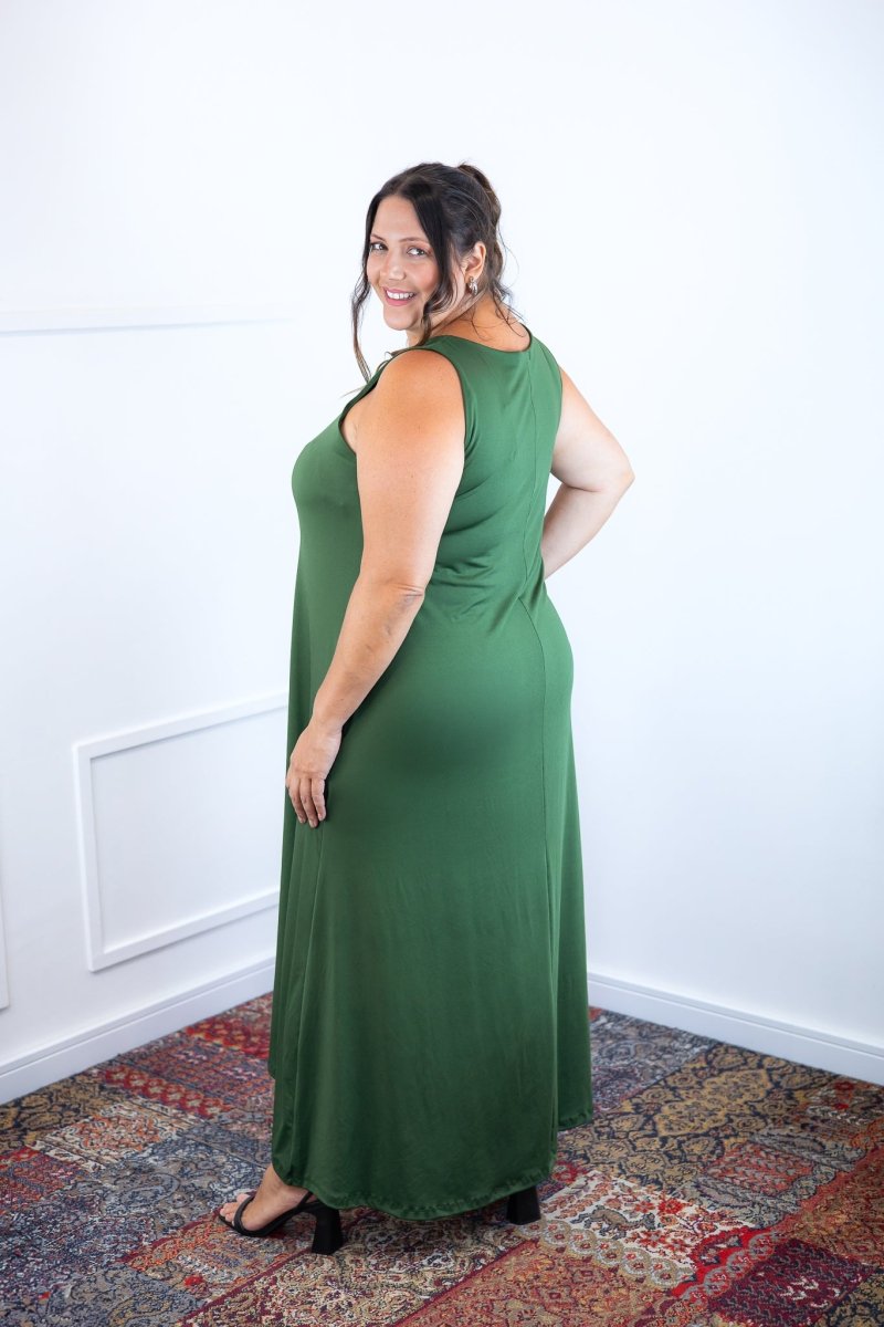 Vestido Daiane - Regata Longuete Mullet em Malha Confort - Naguirre Shop