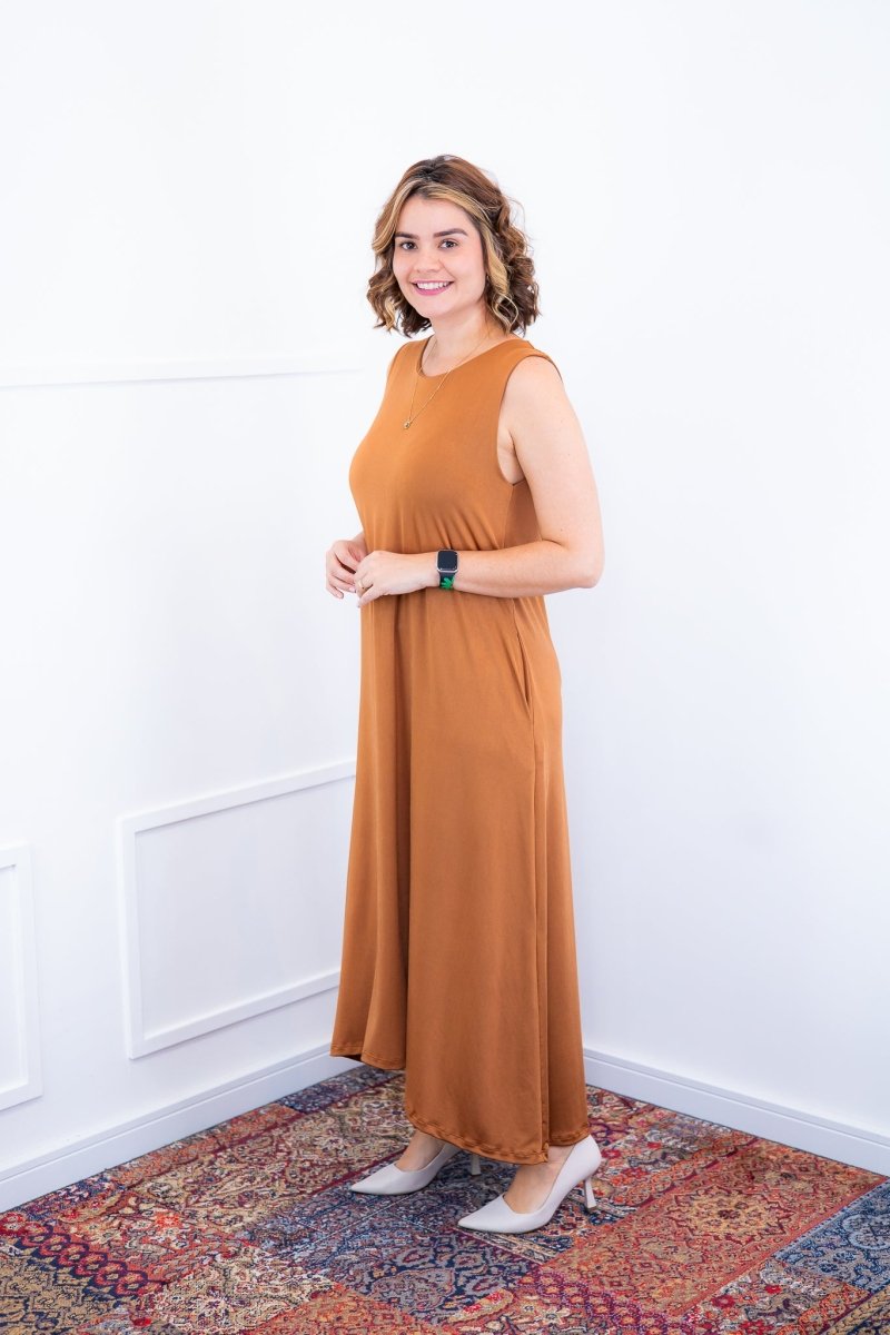 Vestido Daiane - Regata Longuete Mullet em Malha Confort - Naguirre Shop