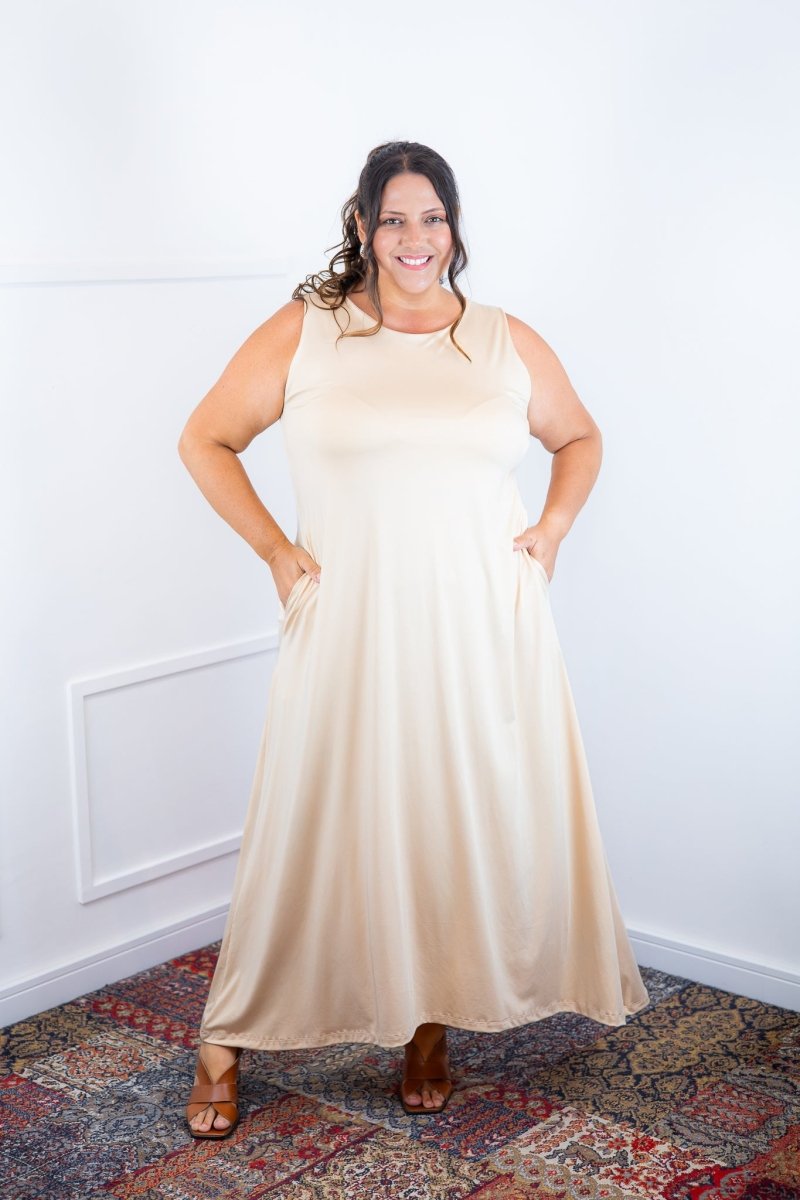 Vestido Daiane - Regata Longuete Mullet em Malha Confort - Naguirre Shop