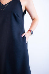 Vestido Dandara - Midi de Alça Decote V em Linho Light - Naguirre Shop