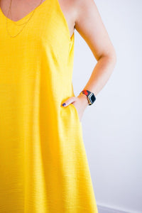 Vestido Dandara - Midi de Alça Decote V em Linho Light - Naguirre Shop