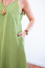 Vestido Dandara - Midi de Alça Decote V em Linho Light - Naguirre Shop