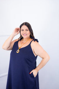 Vestido Dandara - Midi de Alça Decote V em Linho Light - Naguirre Shop