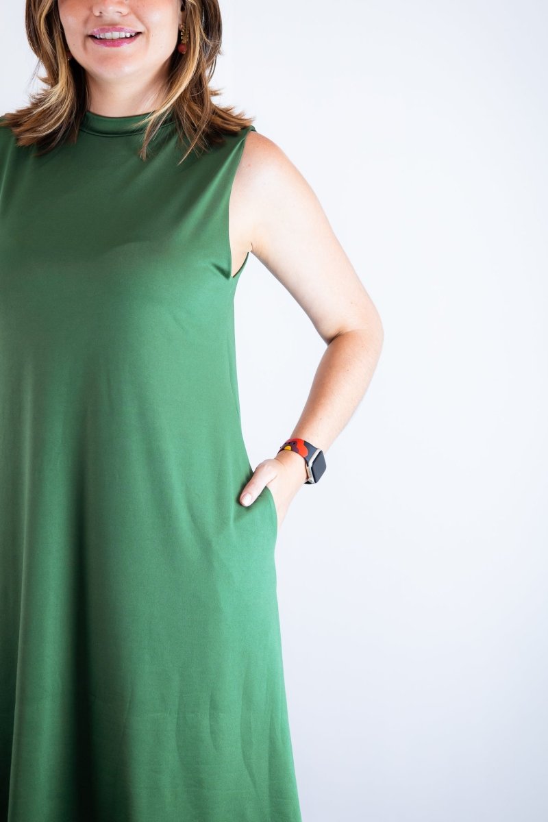 Vestido Emily - Regata de Amarrar nas Costas em Malha Confort - Naguirre Shop