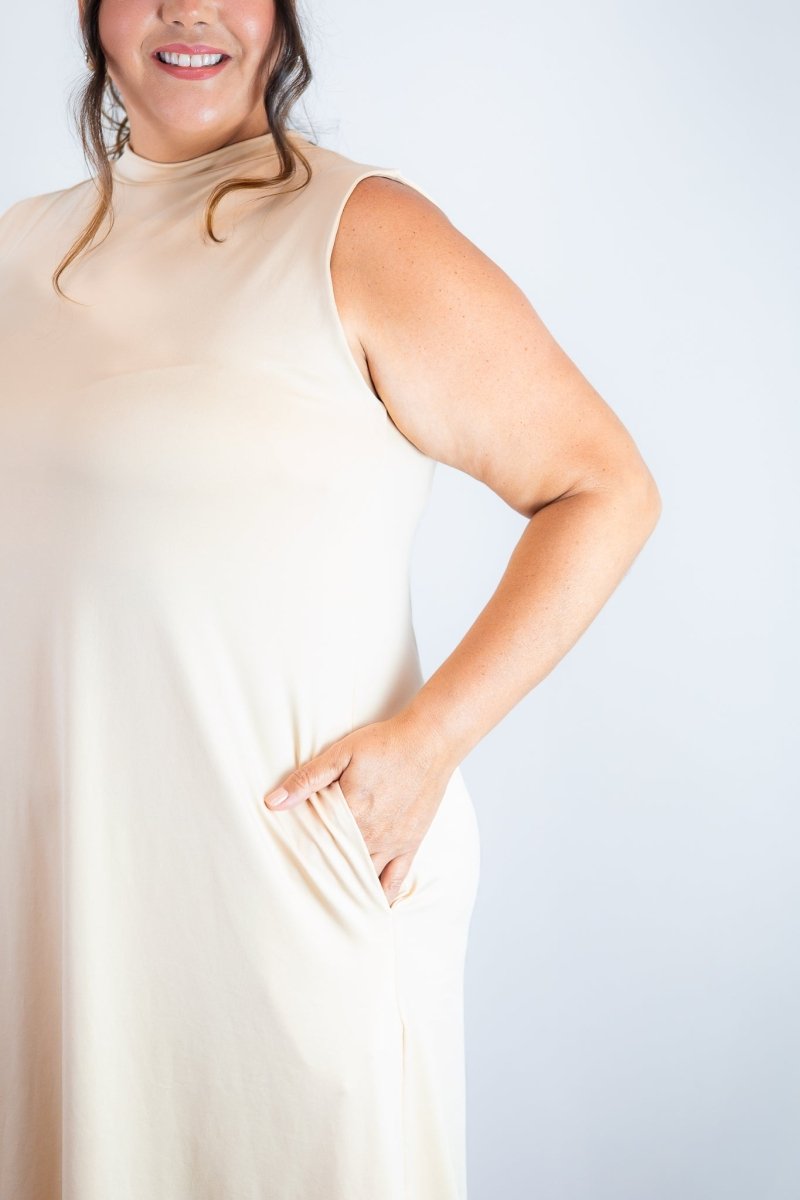 Vestido Emily - Regata de Amarrar nas Costas em Malha Confort - Naguirre Shop