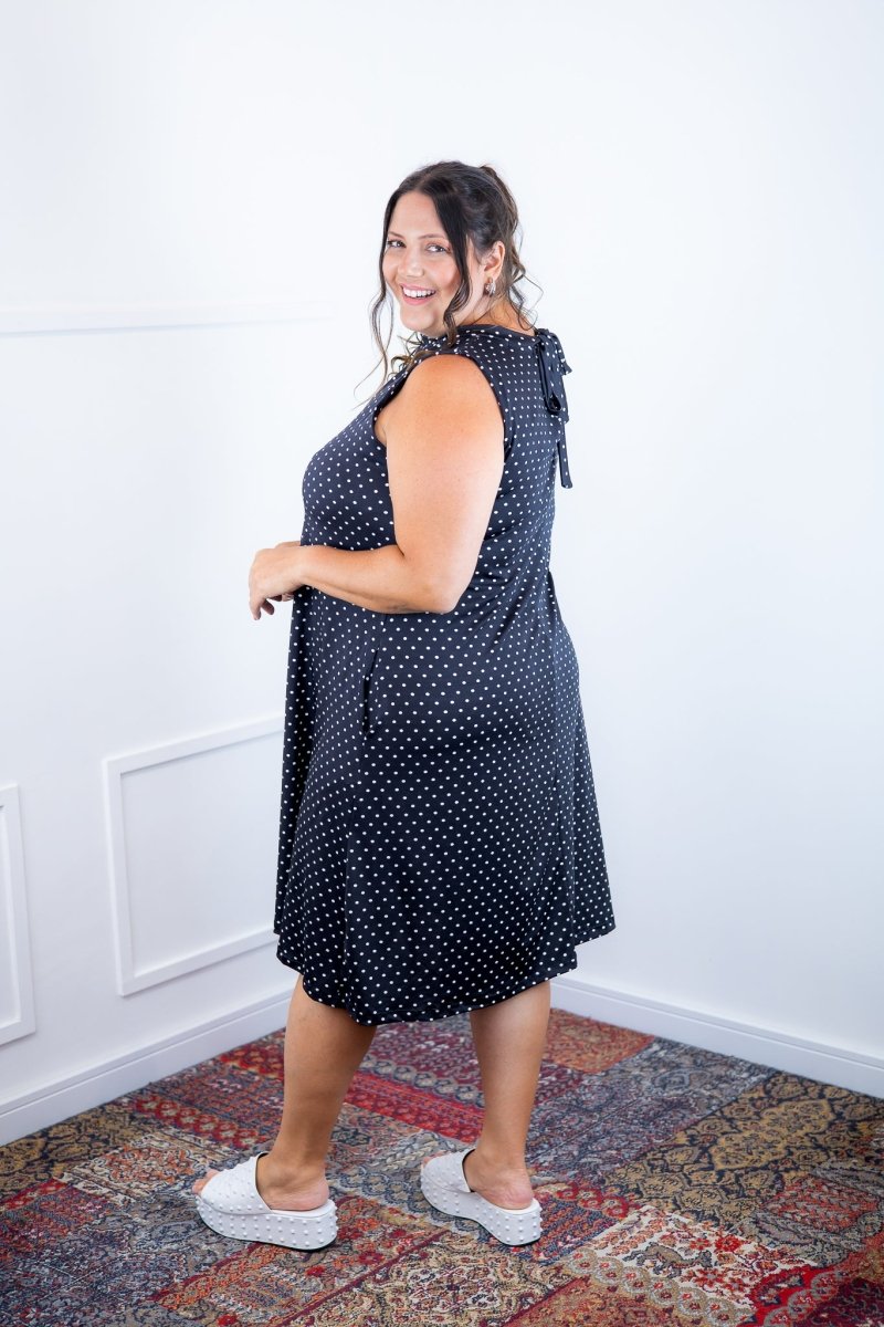 Vestido Emily - Regata de Amarrar nas Costas em Malha Confort - Naguirre Shop